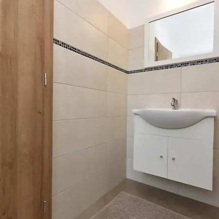 Anka 372 Apartment *