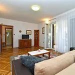 شقة Anka 372 *